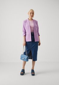 ONLY ONLBERRY 3/4 ZIP - Blézer - violet