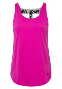 Top atlético sin mangas de color rosa con un escote redondo y una tira trasera gris con marca. Presenta un pequeño logotipo negro en la parte inferior derecha del frente.