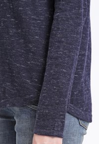 Even&Odd Sweter