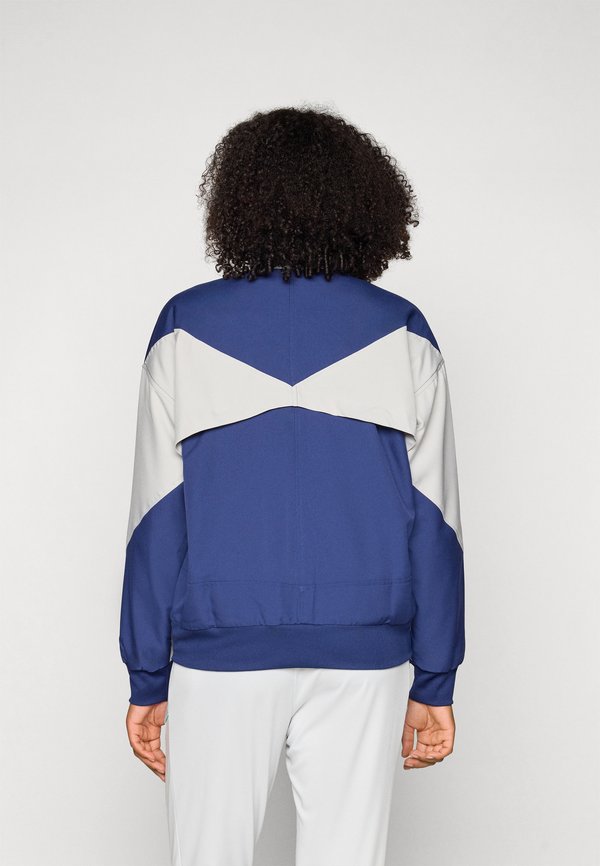 THFC HM - Club wear3