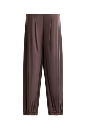 Bruine broek met wijde pijpen, elastische hoge taille en geplooide boorden, gemaakt van glad, vloeiend stof.