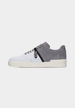 STREETBALL SHOES - Sneakers laag - grigio/bianco/nero
