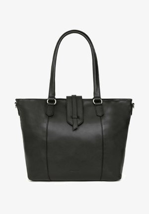 Zwarte leren tote bag met twee lange handvatten, een centrale sluitriem en een gladde textuur. Bevat zilveren hardware en een gestructureerd ontwerp.