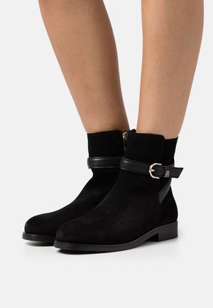 Tommy Hilfiger Botines - black