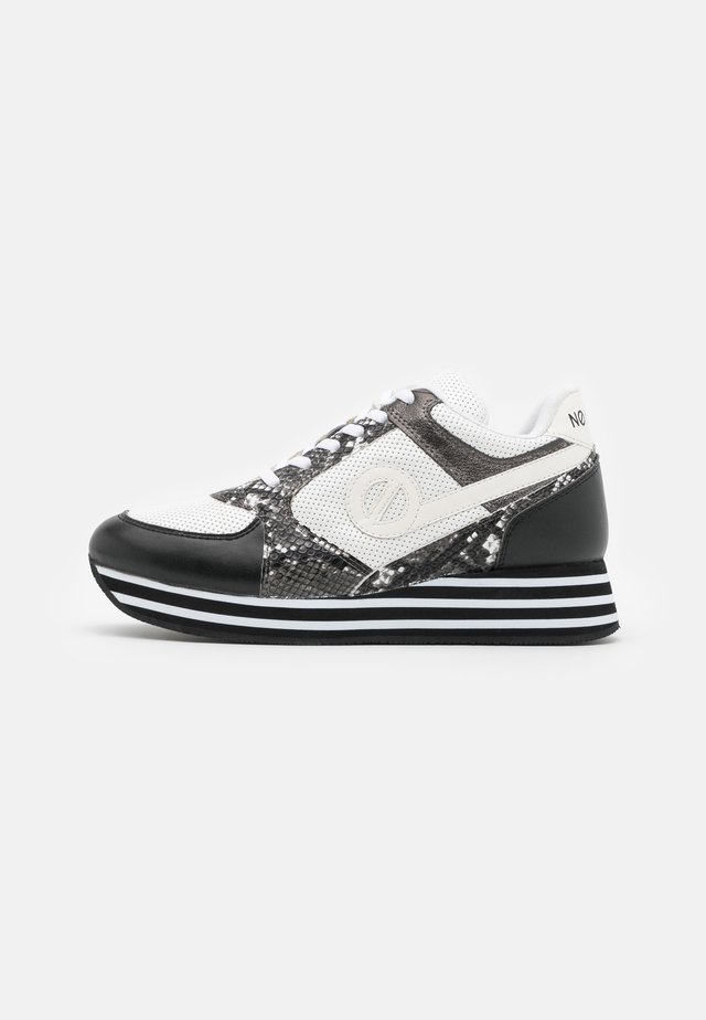 PARKO JOGGER - Baskets basses - black/smoke