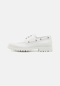 UNISEX - Boat shoes - white