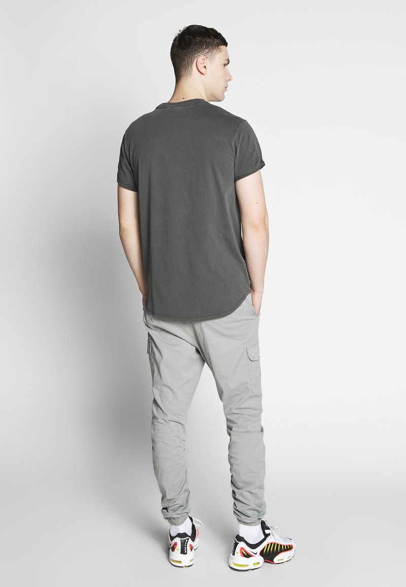 Herren Chinos | INDICODE JEANS LAKELAND Cargohose light grey/grau - QQ94446 Herren Chinos | INDICODE JEANS LAKELAND Cargohose light grey/grau - QQ94446