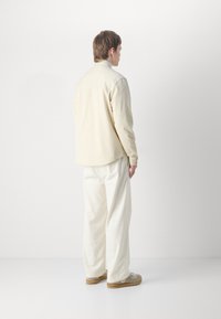 BOSS OWEN - Button down-skjorte - open white