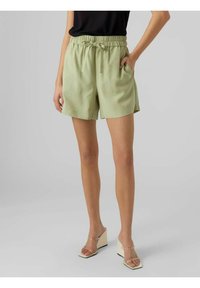 Vero Moda CARMEN NOOS              - Short - reseda