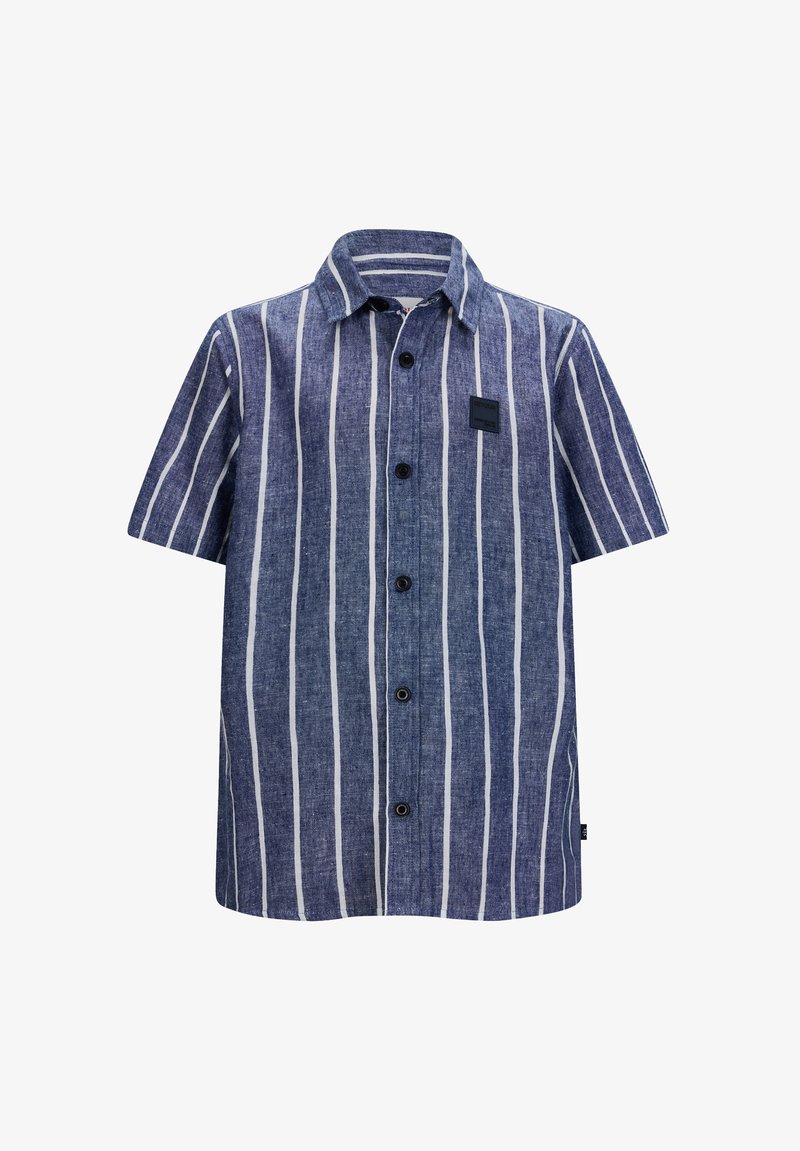 Camicia a maniche corte a righe blu navy e bianche, con chiusura a bottoni, colletto e una piccola etichetta nera sul petto.