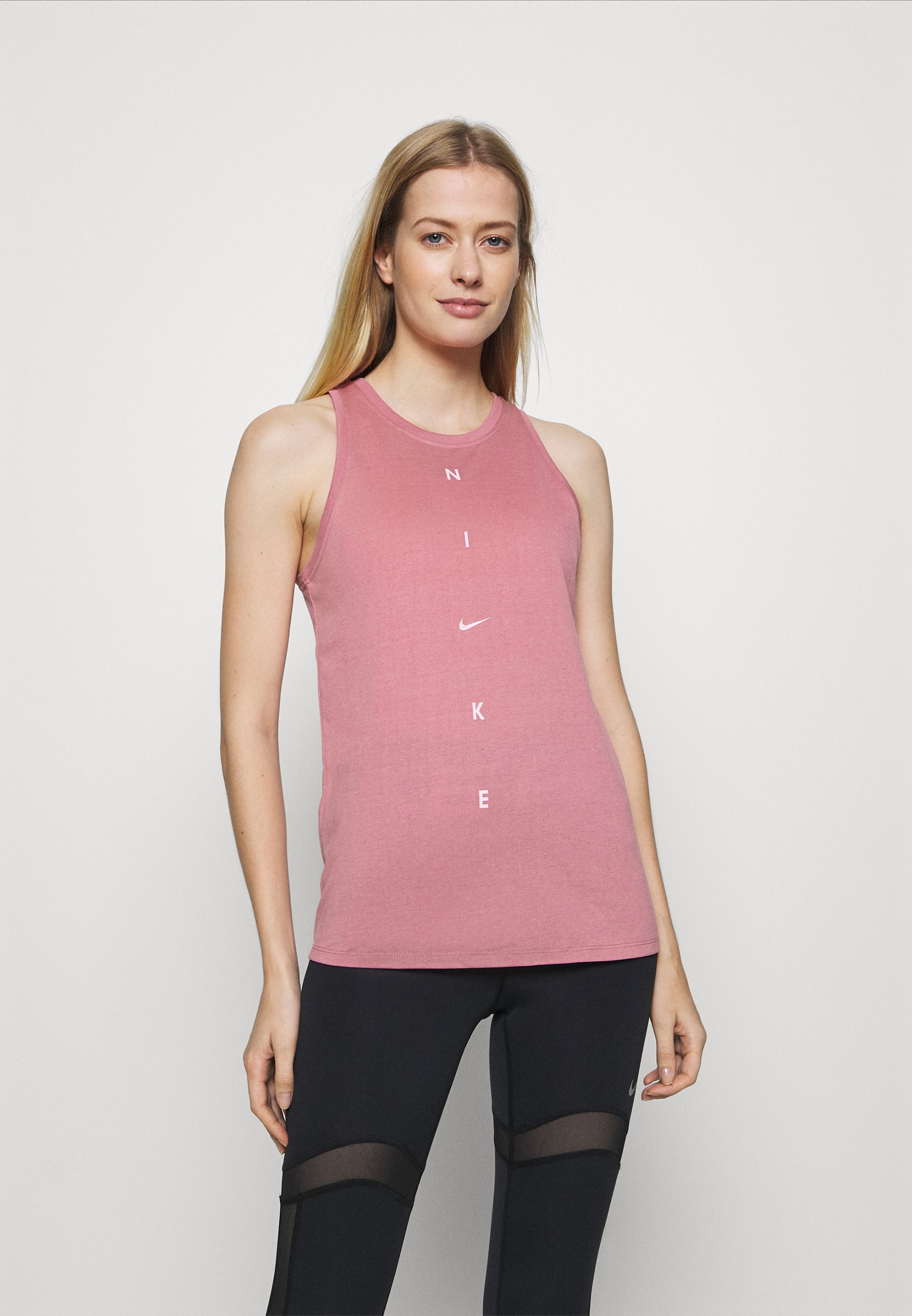 nike sports tank fit dry