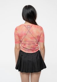 Paradiso Clothing PINK FLOYD STACKED LOGO - Print T-shirt - pink