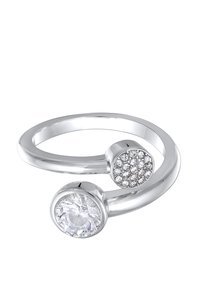 Sølvring med et åbent design, der har to cirkulære udsmykninger: en stor klar sten og en anden belagt med små sten i pavé.