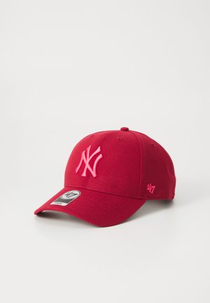 MLB NEW YORK YANKEES SNAPBACK ’47 UNISEX - Sapka - razor red