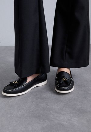 Loafers - black