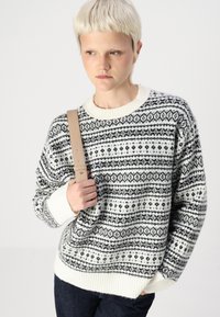American Eagle CLASSIC CREW NEW FAIRISLE - Pulóver - cream