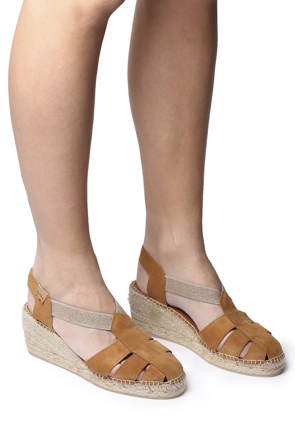 TRAPA - Keilsandalette - tan