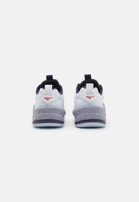 Mizuno WAVE STEALTH NEO 2 - Håndboldsko - white/salsa/black