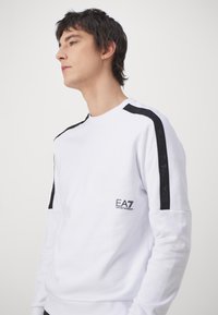 EA7 Emporio Armani Felpa - bianco