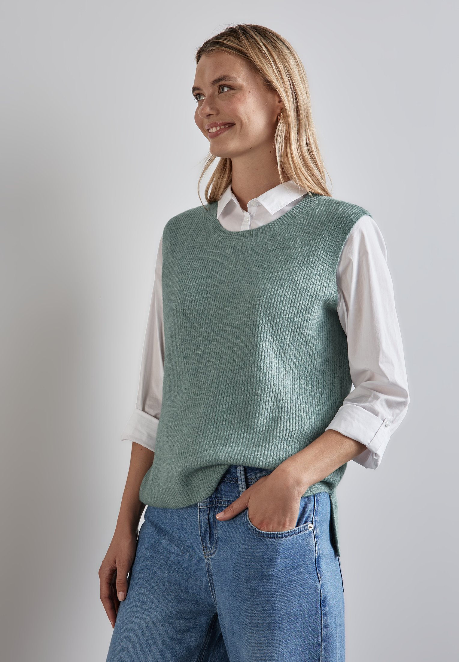 Ärmelloser Strickpullover Für Baby-Mädchen – Mit Pastellfarbener Stickerei, Perfekt Für Halbe Geburtstage