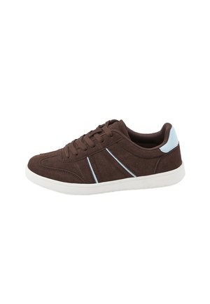 Yours Clothing, WIDE FIT TRAINERS - Zapatillas skate - chocolate