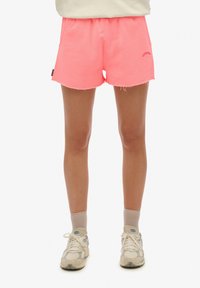 Superdry - ESSENTIAL LOGO GARMENT - Jogginghose - fiery coral Thumbnail-Bild 1