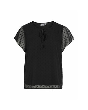 Schwarze Bluse mit kurzen transparenten Ärmeln, rundem Halsausschnitt, Bindeschleife vorne und strukturiertem Pünktchenmuster auf der gesamten Fläche.