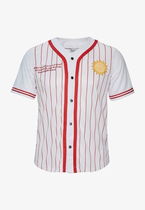 Balts krekls ar sarkaniem svītrojumiem, īsām piedurknēm, pogu aizdari un dzeltenu saules logotipu. Iekļauj citātu izšuvumā sarkanā krāsā.