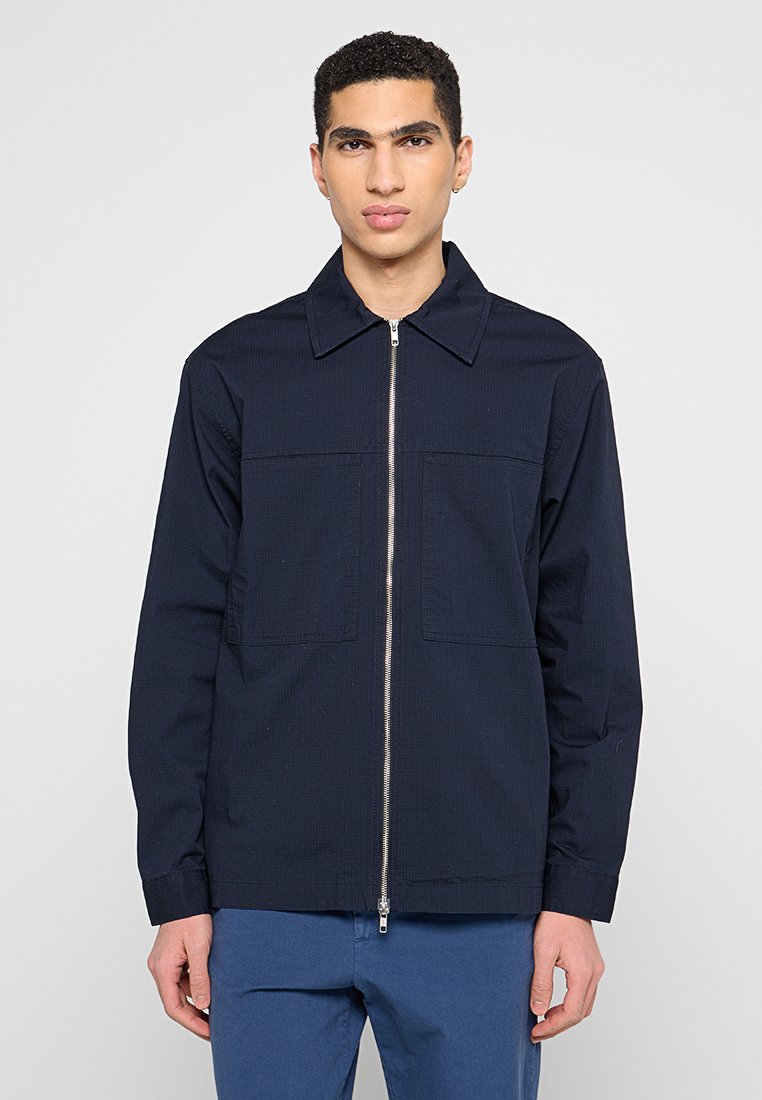 NN.07 Lichte jas donkerblauw