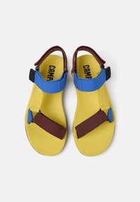 Camper MATCH - Chodecké sandály - gelb