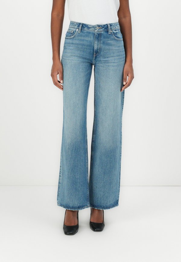 GAMALA - Flared Jeans