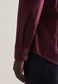 Seidensticker KENT SLIM FIT CONTRAST - Zakelijk overhemd - red