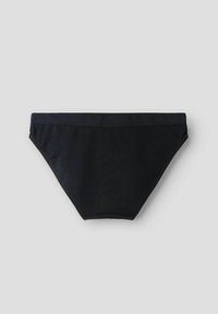 Maillots de bain noirs en tissu doux et extensible. Dotés d'une taille lisse et d'un design minimaliste sans motifs visibles ni accessoires.