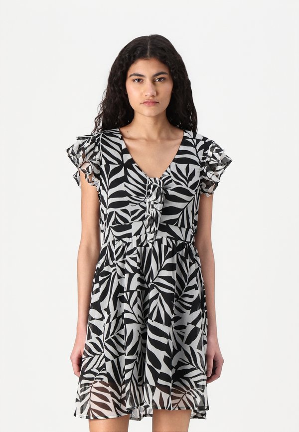 ONLASTA LIFE PEEKABOO DRESS - Freizeitkleid