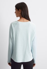 Marc O'Polo DENIM RAGLAN SLEEVES - Long sleeved top - dawn sky
