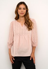 Helles pinkes Blusenshirt mit V-Ausschnitt, 3/4 Puffärmeln, kunstvoll gemusterten眼刺details und einer lockeren Passform.