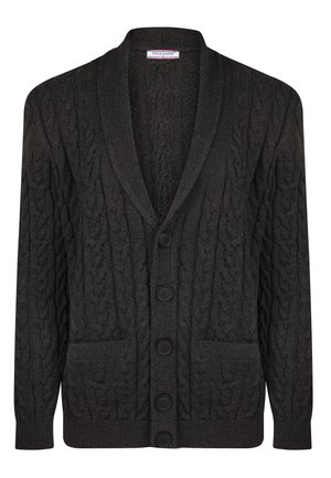 Cardigan tricoté gris foncé avec un motif en relief, col châle, cinq boutons noirs et deux poches frontales. Texture douce, coupe décontractée.