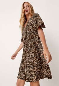 QS MIT TUNNELZUG - Blusenkleid - sandstein