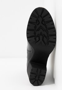 Marco Tozzi Ankle Boot - black antic