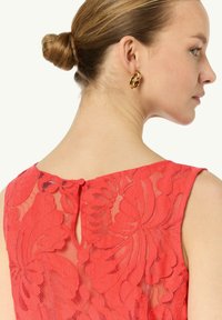 comma Bluse - koralle