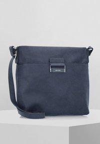 Borsa a tracolla blu navy realizzata in materiale testurizzato con pattina e chiusura metallica. Dotata di una tracolla regolabile per il massimo comfort.