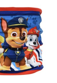 Fleece nekgaiter met kleurrijke cartoonhonden. Blauwe achtergrond met rode accenten. Inclusief Chase in een politie-uniform en Marshall in brandweerman-kleding.