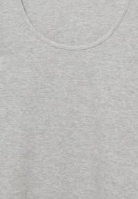 Grijze katoenen tanktop met een ronde halslijn en een zachte textuur, met gelijkmatige stiksels en een eenvoudige, onversierde uitstraling.