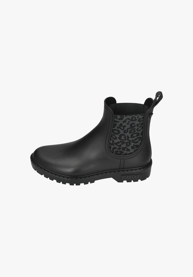 Bottines Chelsea noires en caoutchouc avec un panneau latéral élastique texturé imitant un motif léopard noir et une languette pour un enfilage facile. Semelle épaisse pour une bonne adhérence.