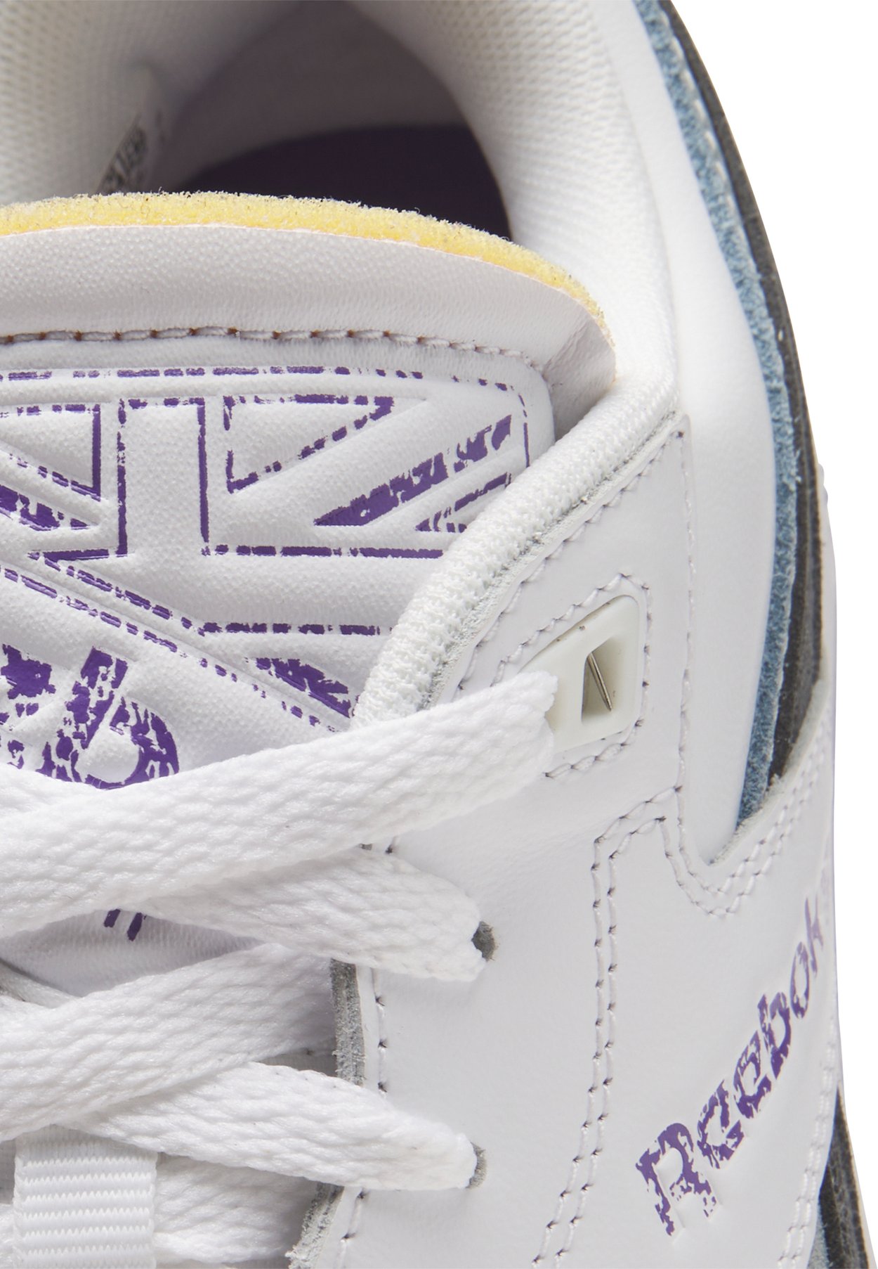 Sneaker low