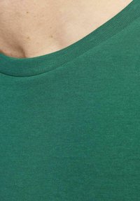 Jack & Jones RUNDHALS  - Camiseta estampada - storm