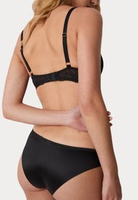 Marks & Spencer Podprsenka s kosticemi - black