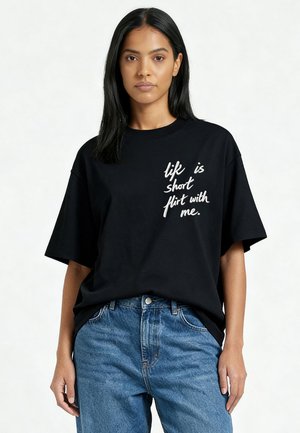 Mira Paris SUPERHEAVY BOXY TEE  - T-shirt imprimé - black