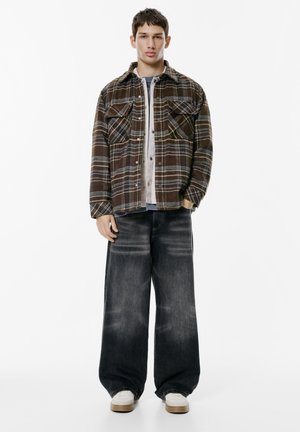 PULL&BEAR CHECK - Poletna jakna - brown