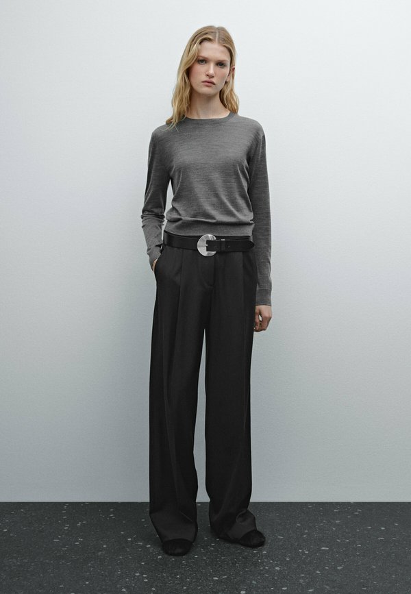 KNITTED  ROUND NECK  - Jumper4